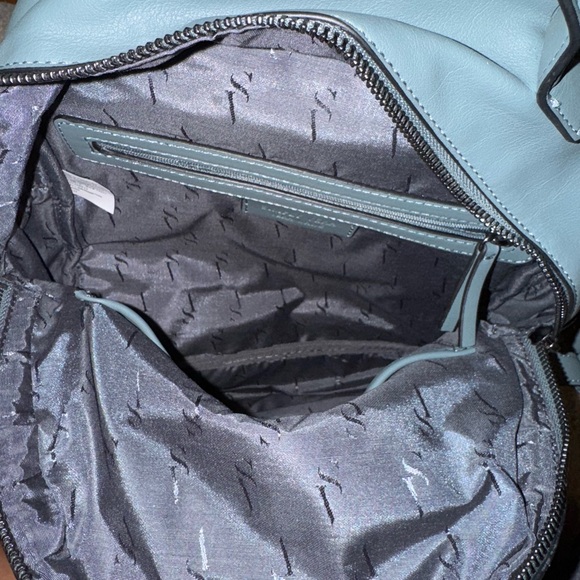 Stylish Blue Backpack - Picture 4 of 4